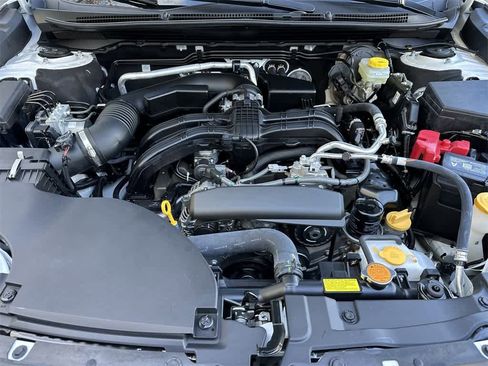 Used 2025 Subaru Outback Premium w/ Popular Package #1 image 9