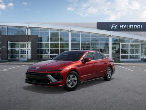 New 2025 Hyundai Sonata SE FWD image 1