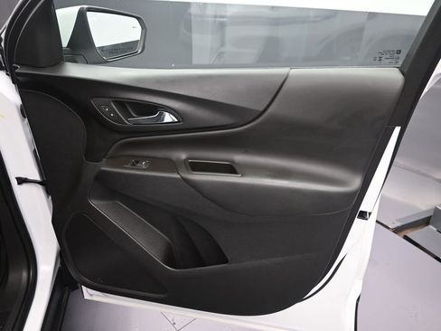 Used 2024 Chevrolet Equinox LT w/ LPO, Floor Liner Package image 39