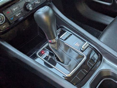 Used 2022 Jeep Compass Latitude image 11