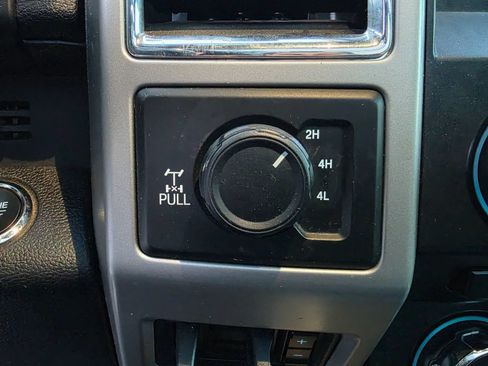 Used 2018 Ford F250 Lariat w/ Lariat Ultimate Package AWD/4WD image 19