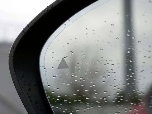 Used 2018 Alfa Romeo Stelvio Ti Sport image 25