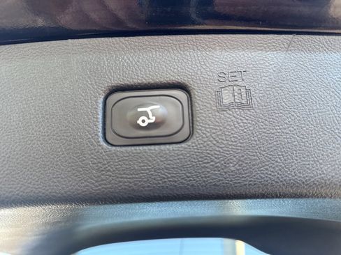 Used 2024 Ford Edge SEL w/ Sport Appearance Package image 6