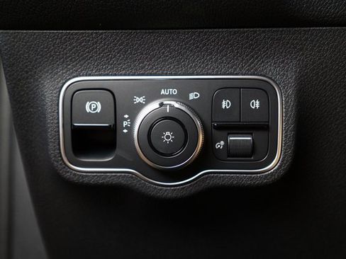 New 2026 Mercedes-Benz GLB 250 GLB 250 image 17