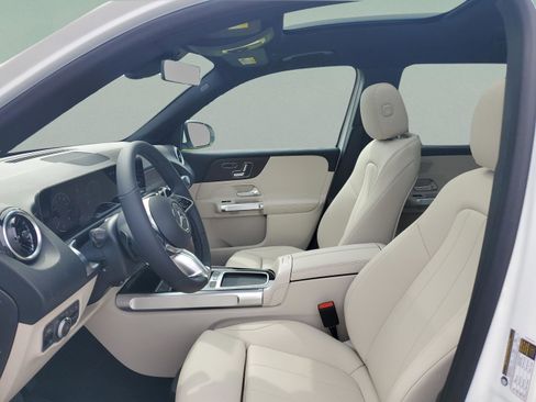 Used 2026 Mercedes-Benz GLB 250 image 21