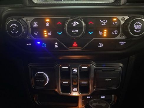 Used 2021 Jeep Wrangler Unlimited Sahara w/ Cold Weather Group image 49