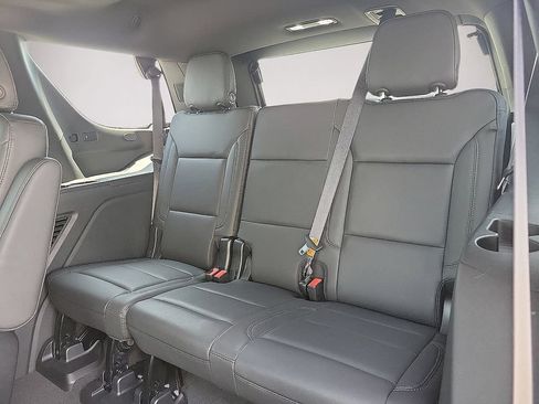 Used 2023 Chevrolet Tahoe LT w/ LT Signature Plus Package AWD/4WD image 9