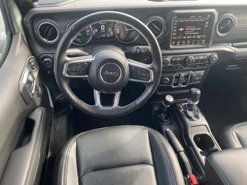 Used 2023 Jeep Wrangler Sahara w/ Cold Weather Group image 18