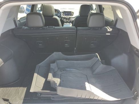 Certified 2024 GMC Terrain SLT w/ Elevation Edition AWD/4WD image 8