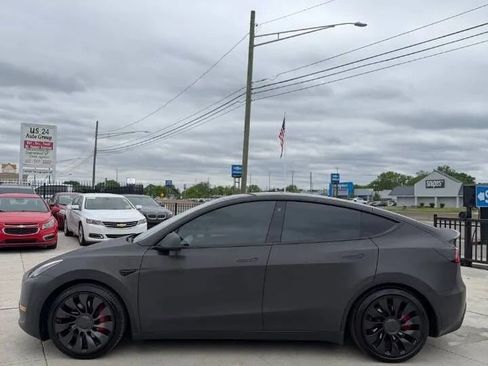 Used 2022 Tesla Model Y Performance AWD/4WD image 4