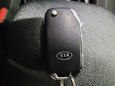 Used 2019 Kia Forte S w/ S Premium Package FWD image 32