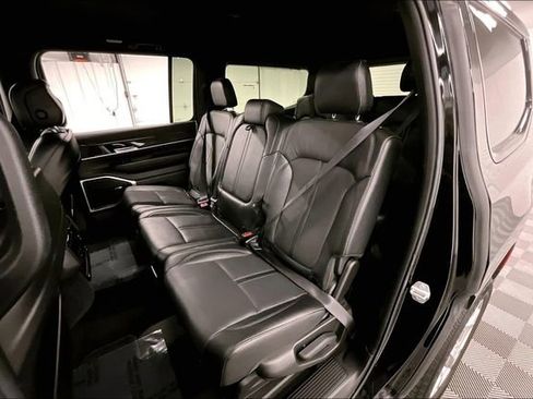 Used 2022 Jeep Wagoneer Series II image 24