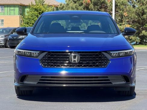 Used 2024 Honda Accord Sport image 9