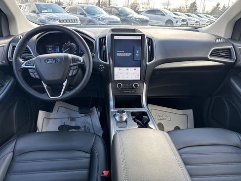 Certified 2023 Ford Edge SEL w/ Convenience Package image 18
