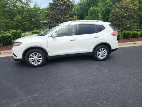 Used 2016 Nissan Rogue SV AWD/4WD image 5