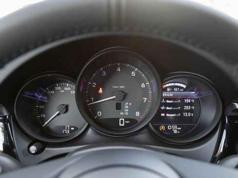 Certified 2026 Porsche Macan AWD/4WD image 14