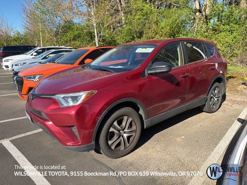 Used 2018 Toyota RAV4 LE w/ All Weather Liner Package image 1