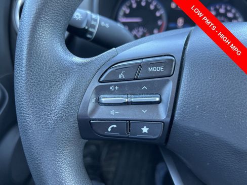 Used 2023 Hyundai Kona SEL image 12