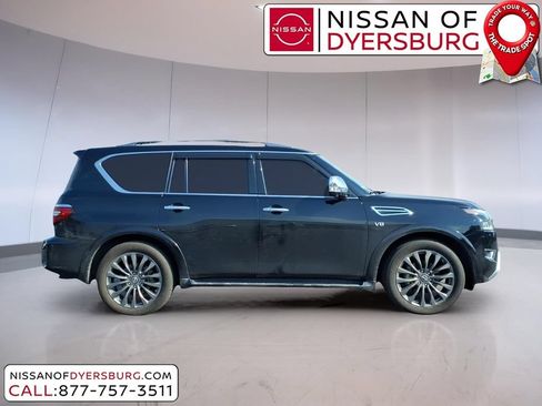 Used 2021 Nissan Armada Platinum w/ Captain's Chairs Package RWD image 2