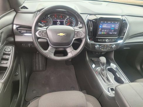 Used 2023 Chevrolet Traverse LT AWD/4WD image 15