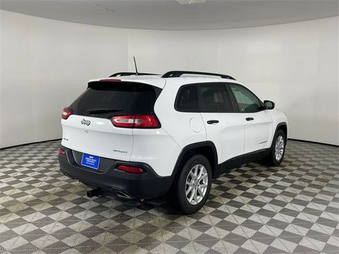 Used 2017 Jeep Cherokee Sport w/ Cold Weather Group image 22