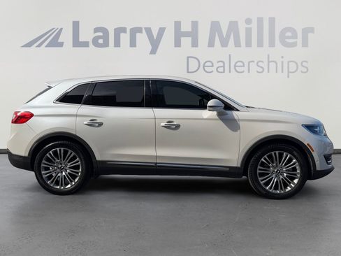Used 2018 Lincoln MKX Reserve w/ Driver Assistance Package image 6
