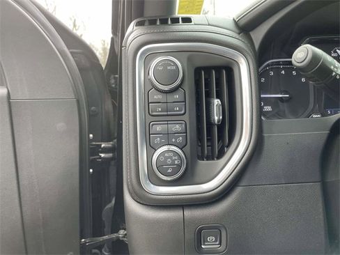 Used 2022 GMC Sierra 1500 SLT w/ SLT Premium Plus Package image 23