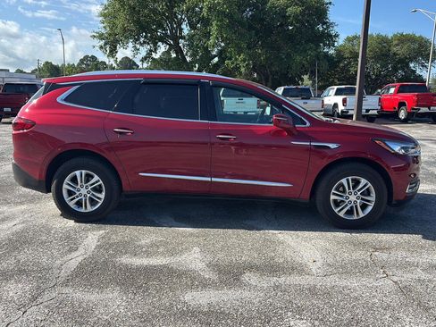 Used 2019 Buick Enclave Essence image 8