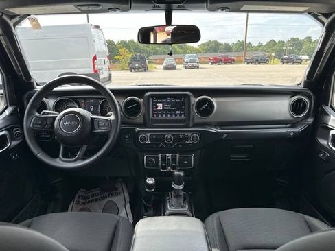 Used 2020 Jeep Gladiator Sport w/ Quick Order Package 24S AWD/4WD image 31