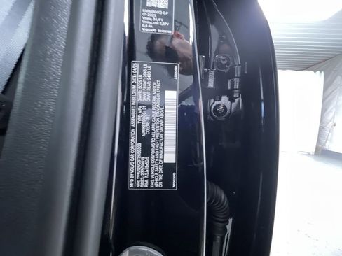 New 2026 Volvo XC40 B5 Plus w/ Protection Package Premier image 25