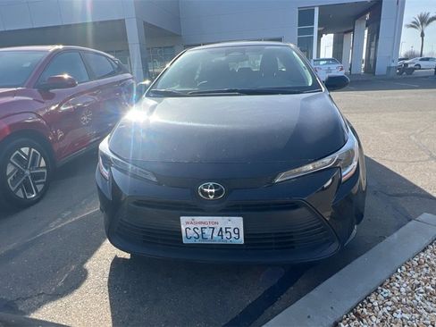 Used 2025 Toyota Corolla LE image 6