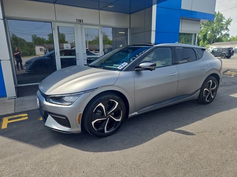 Used 2022 Kia EV6 GT-Line w/ GT-Line White Seat Package AWD/4WD image 2