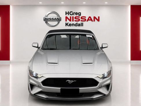 Used 2020 Ford Mustang Premium RWD image 6