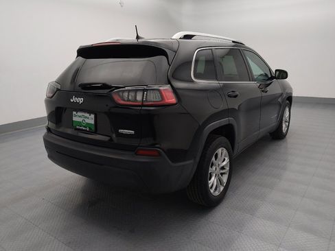 Used 2019 Jeep Cherokee Latitude w/ Popular Appearance Group image 9
