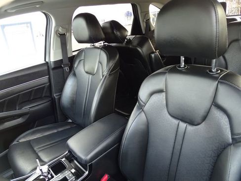 Used 2021 Kia Sorento SX image 7