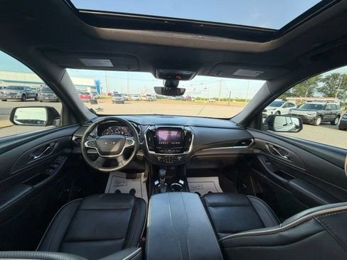 Used 2023 Chevrolet Traverse Premier w/ Redline Edition AWD/4WD image 24