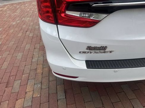 Used 2024 Honda Odyssey Touring image 8