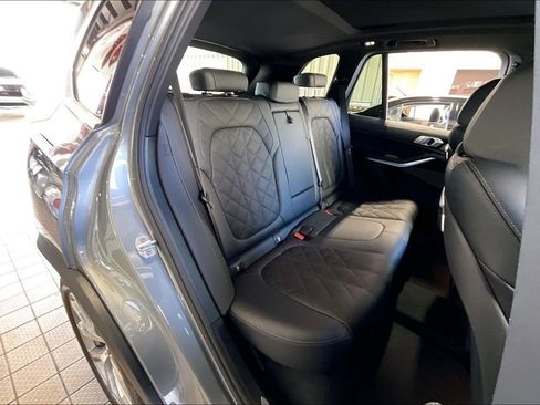 Used 2026 BMW X5 xDrive40i AWD/4WD image 15