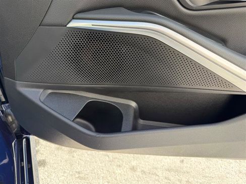 Used 2020 BMW 330i Sedan w/ Executive Package image 34