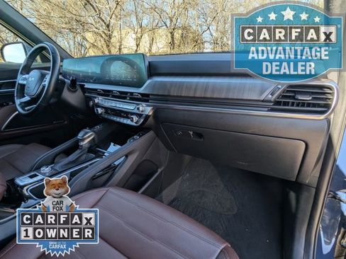 Used 2024 Kia Telluride SX Prestige w/ Towing Package image 28
