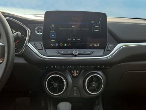 Used 2024 Chevrolet Blazer LT w/ Convenience Package image 10