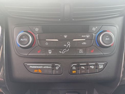 Certified 2018 Ford Escape Titanium image 18