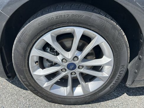 Used 2020 Ford Fusion SE FWD image 7