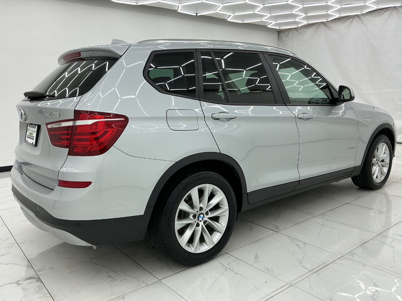 Used 2017 BMW X3 xDrive28i AWD/4WD image 11