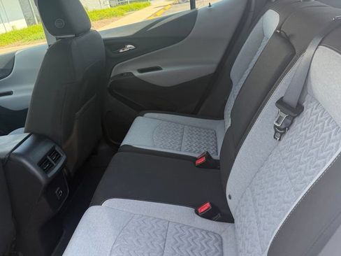 Used 2023 Chevrolet Equinox LS AWD/4WD image 12
