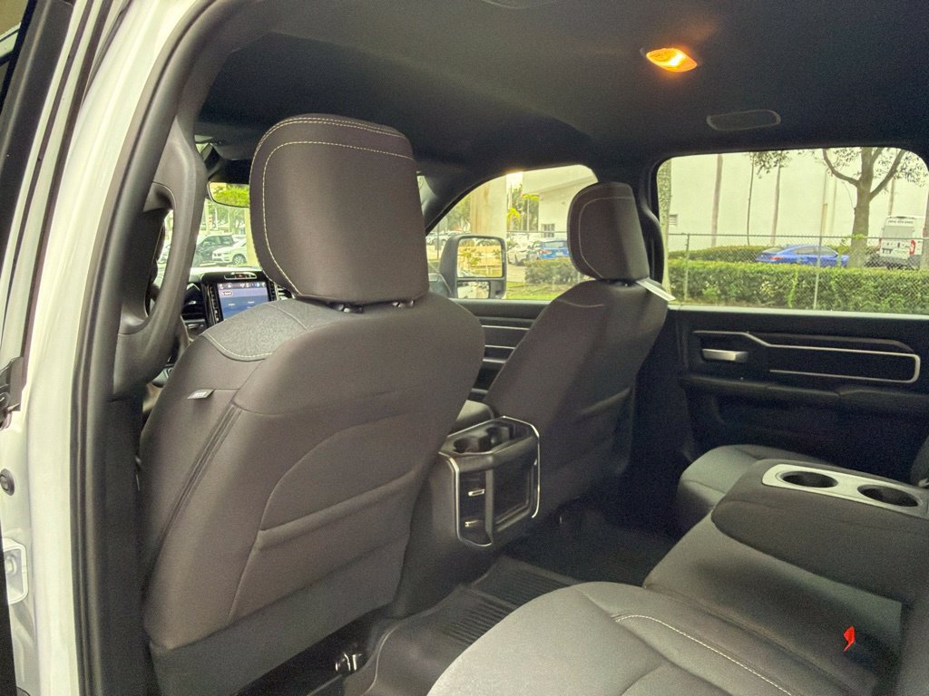 Used 2025 RAM 3500 Big Horn AWD/4WD image 40