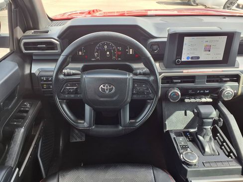 Used 2025 Toyota Tacoma SR5 AWD/4WD image 13