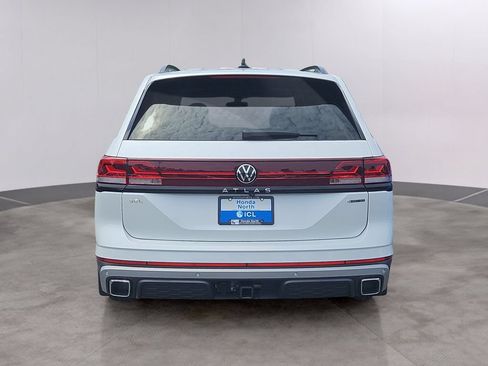 Used 2024 Volkswagen Atlas Peak Edition SEL AWD/4WD image 5