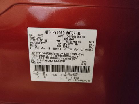 Used 2017 Lincoln MKX Reserve w/ Driver Assistance Package FWD image 33