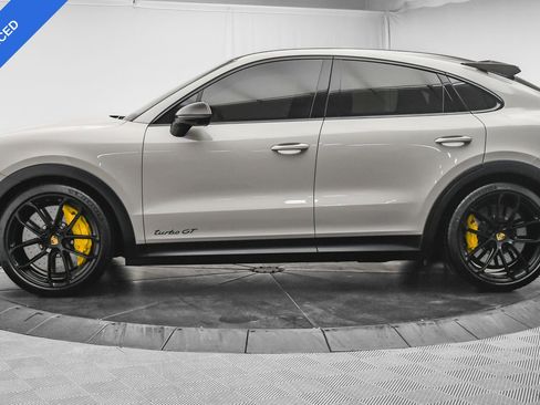 Used 2023 Porsche Cayenne Turbo GT image 4
